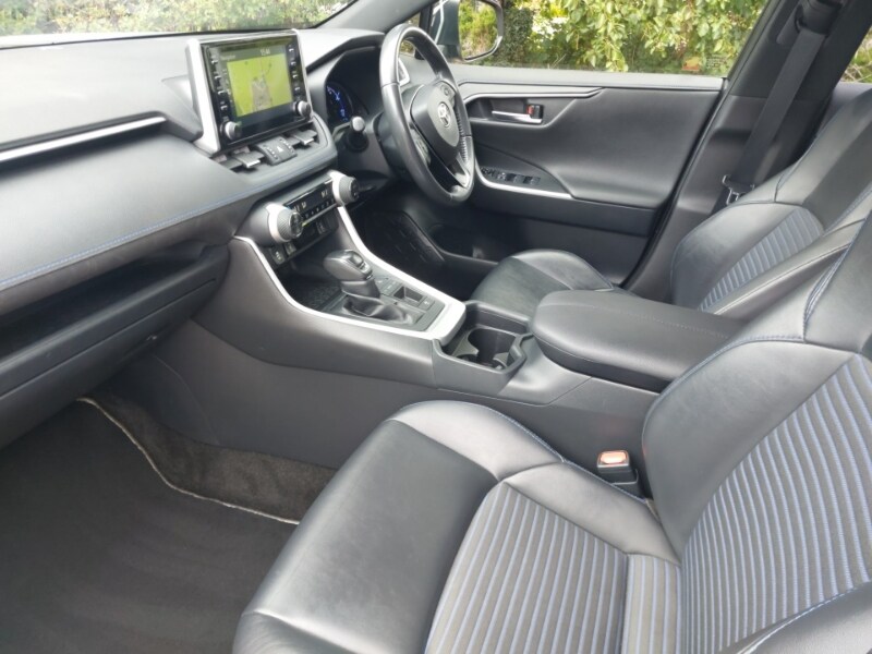 Used Toyota RAV4 2020 for sale - 76120996: Photo 5