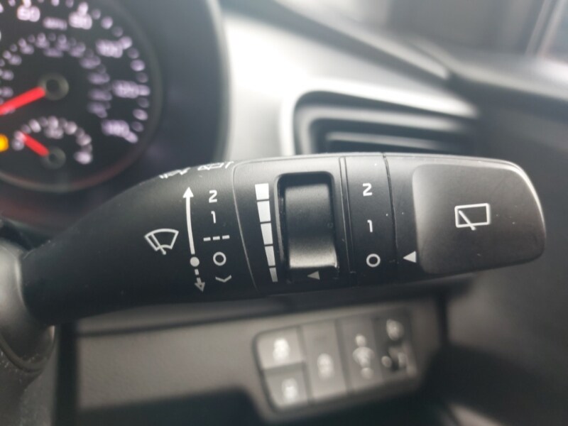 Used Kia Stonic 2023 for sale - 77816828: Photo 15