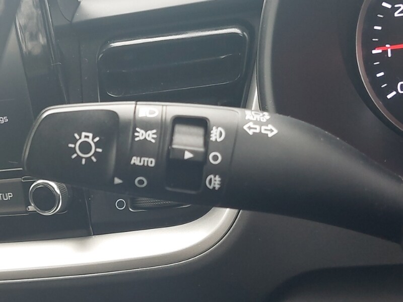 Used Kia Stonic 2023 for sale - 77816828: Photo 16