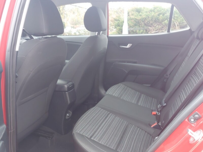 Used Kia Stonic 2023 for sale - 77816828: Photo 6