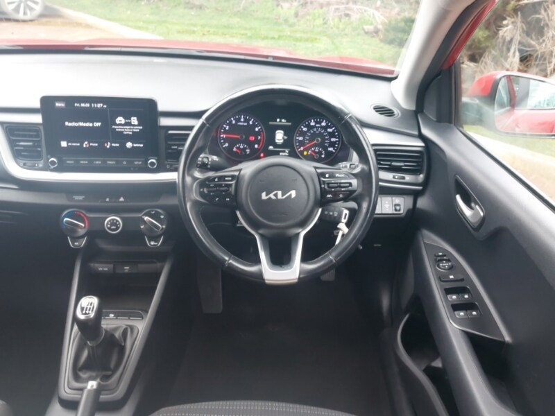 Used Kia Stonic 2023 for sale - 77816828: Photo 7