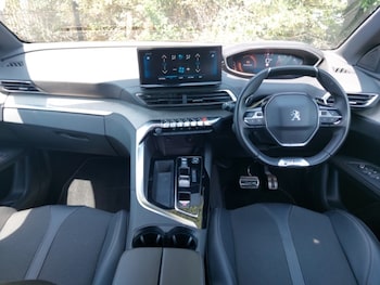 Used Peugeot 5008 2023 for sale - 78580641: Photo