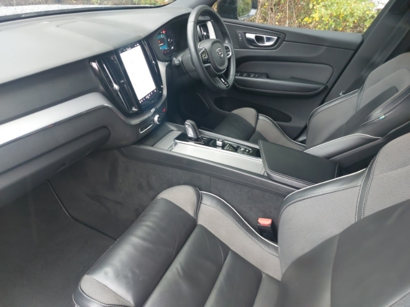 Used Volvo XC60 2022 for sale - 76571740: Photo 5