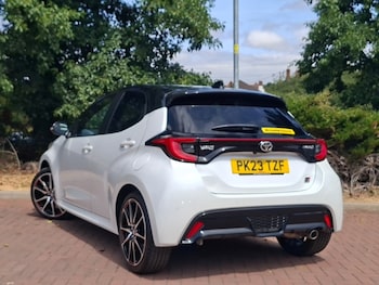 Used Toyota Yaris 2023 for sale - 79348151: Photo