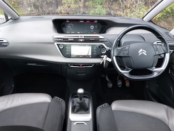 Used Citroen C4 Grand Picasso 2017 for sale - 76238414: Photo 2