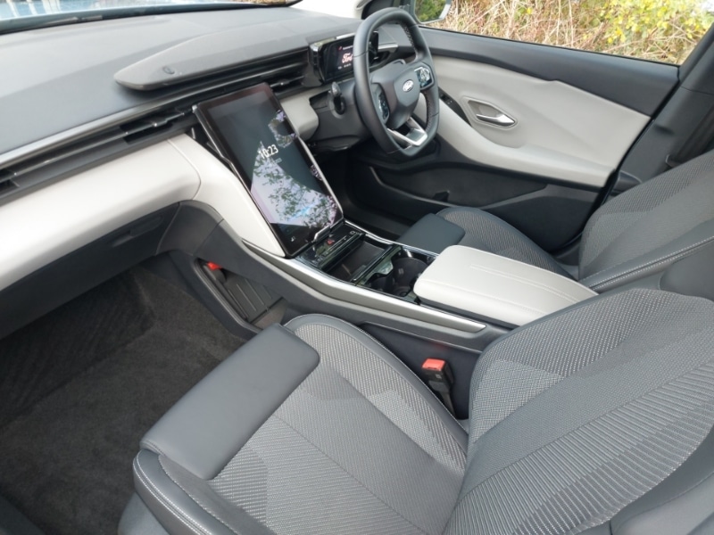 Used Ford Explorer 2025 for sale - 76860642: Photo 5