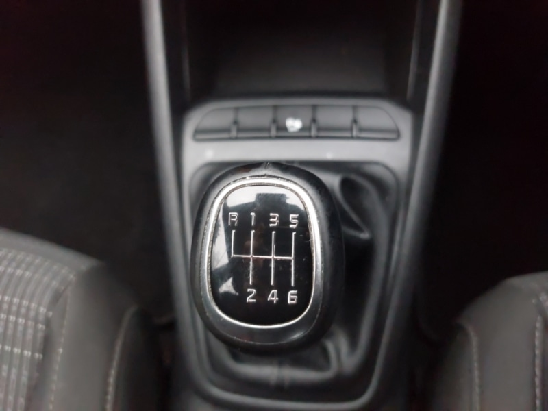 Used Kia Stonic 2022 for sale - 77852319: Photo 18