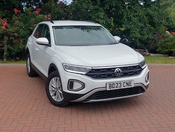 Used Volkswagen T-Roc 2023 for sale - 78916822: Photo