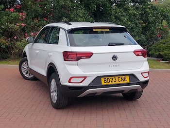 Used Volkswagen T-Roc 2023 for sale - 78916822: Photo