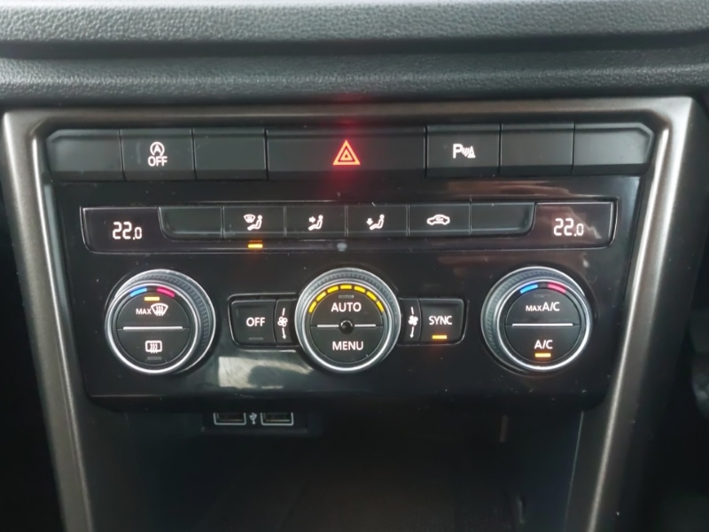 Used Volkswagen T-Roc 2019 for sale - 76795203: Photo 16