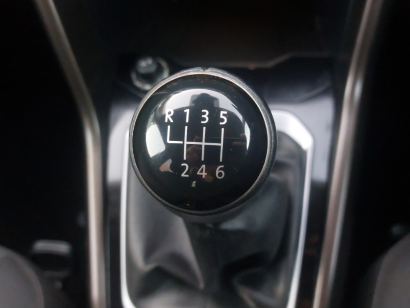 Used Volkswagen T-Roc 2019 for sale - 76795203: Photo 17