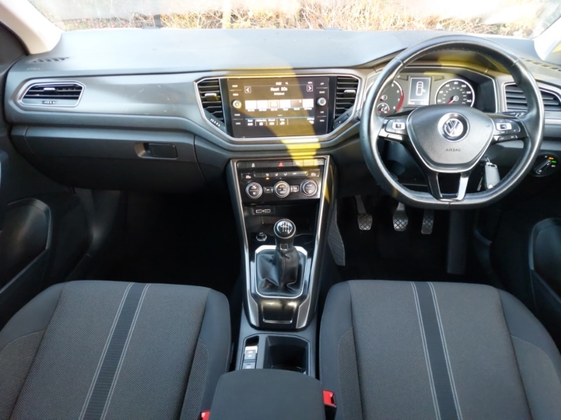 Used Volkswagen T-Roc 2019 for sale - 76795203: Photo 2