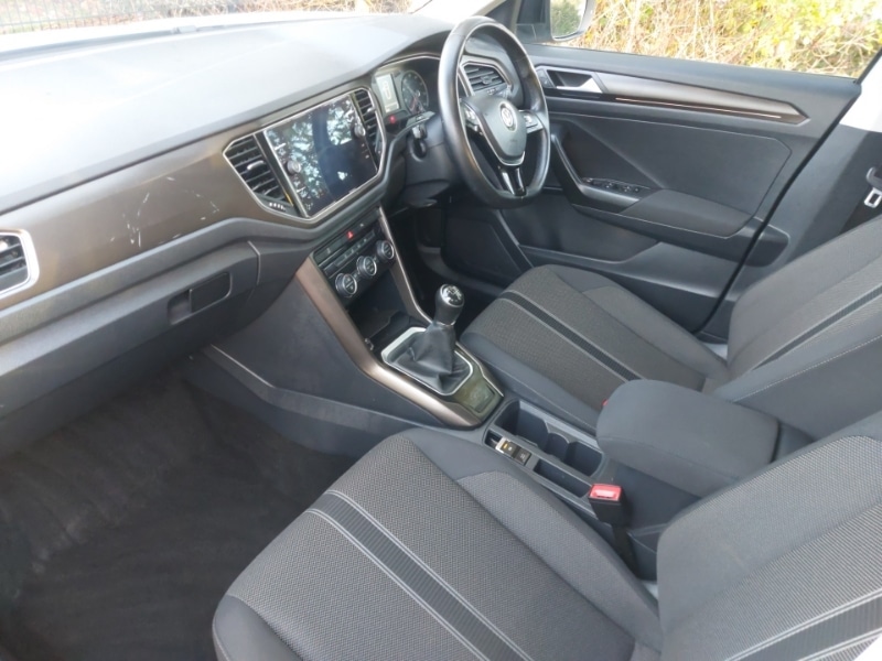 Used Volkswagen T-Roc 2019 for sale - 76795203: Photo 5