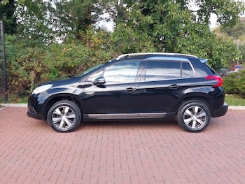 Used Peugeot 2008 2015 for sale - 76392917: Photo