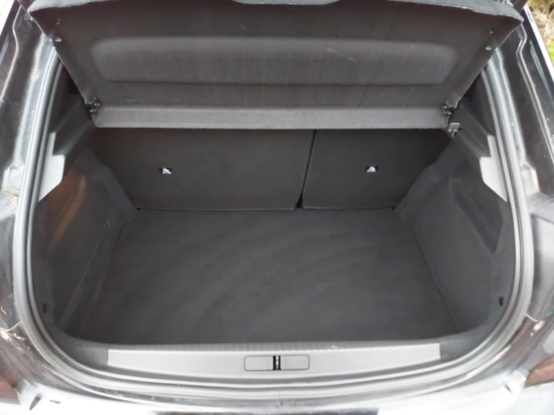 Used Peugeot 208 2022 for sale - 77623821: Photo 8