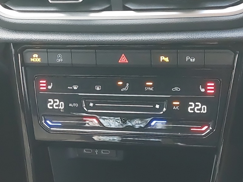 Used Volkswagen T-Roc 2025 for sale - 77070186: Photo 17