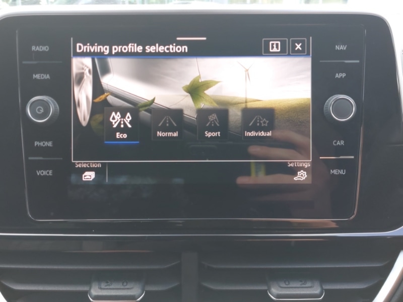 Used Volkswagen T-Roc 2025 for sale - 77070186: Photo 18