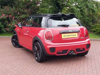 Used MINI Hatch 2018 for sale - 74914030: Photo