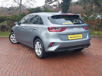 Used Kia Ceed 2023 for sale - 77357757: Photo