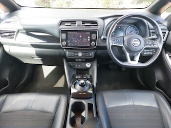 Used Nissan Leaf 2022 for sale - 76537288: Photo