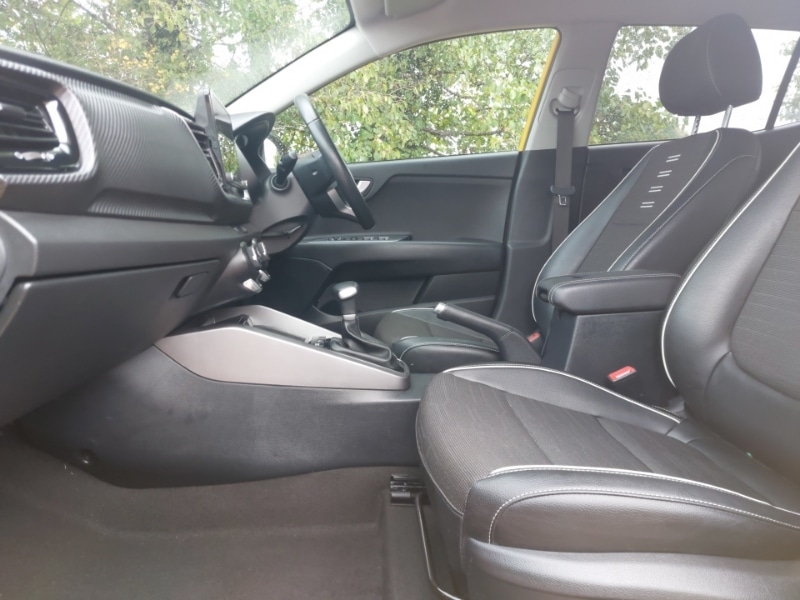 Used Kia Stonic 2022 for sale - 76478295: Photo 5