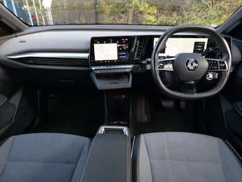 Used Renault Megane E Tech 2024 for sale - 78327638: Photo