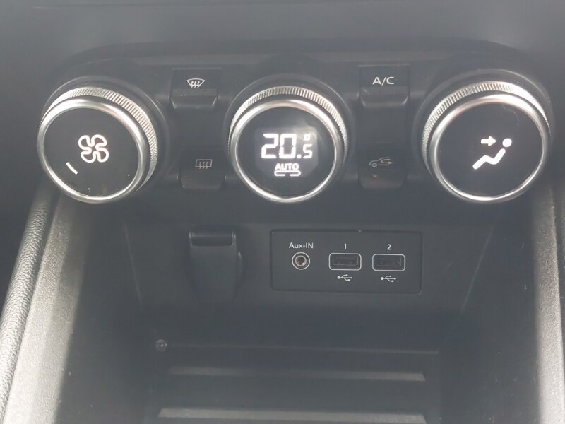 Used Renault Clio 2023 for sale - 77816830: Photo 17