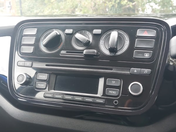 Used Volkswagen up! 2014 for sale - 76169503: Photo 11