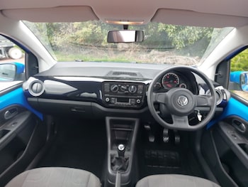 Used Volkswagen up! 2014 for sale - 76169503: Photo 2