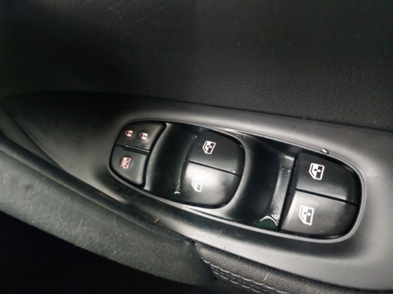 Used Nissan Qashqai 2018 for sale - 76579210: Photo 18