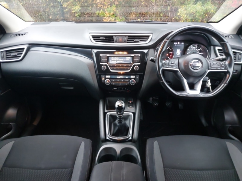 Used Nissan Qashqai 2018 for sale - 76579210: Photo 2