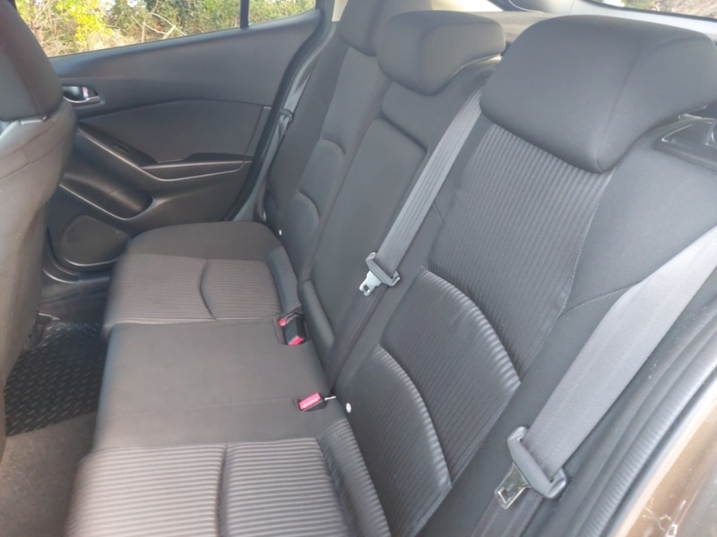 Used Mazda Mazda3 2014 for sale - 76800273: Photo 6