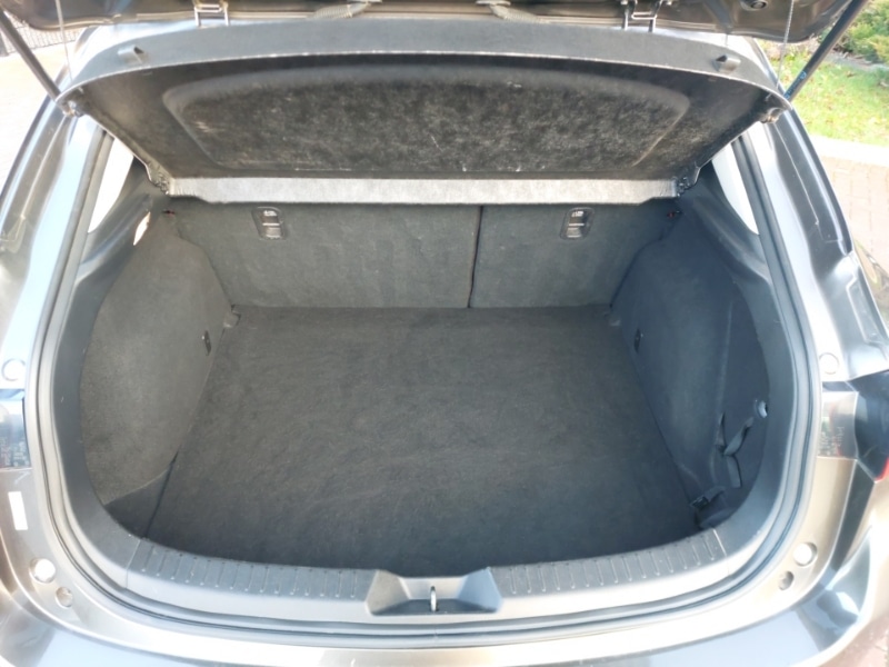 Used Mazda Mazda3 2014 for sale - 76800273: Photo 8