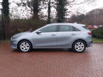 Used Kia Ceed 2023 for sale - 77343099: Photo