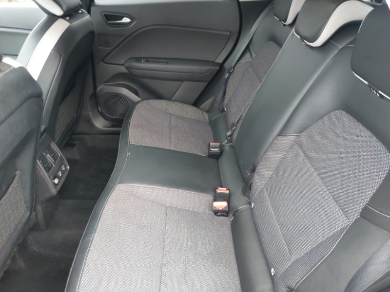 Used Renault Captur 2023 for sale - 77580458: Photo 6