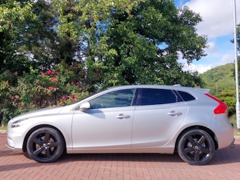 Used Volvo V40 2017 for sale - 78808366: Photo