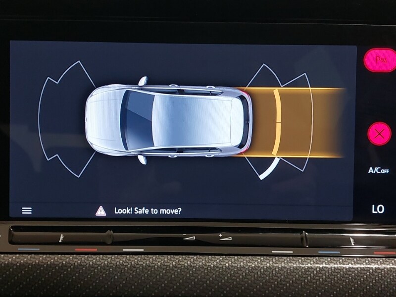 Used Volkswagen Golf 2022 for sale - 76860636: Photo 11