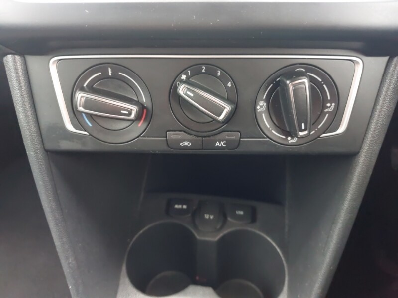 Used Volkswagen Polo 2016 for sale - 77908049: Photo 18