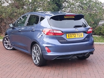 Used Ford Fiesta 2022 for sale - 76721400: Photo