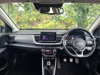 Used Kia Stonic 2023 for sale - 79618312: Photo