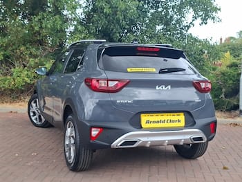 Used Kia Stonic 2023 for sale - 79618312: Photo