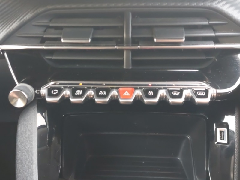 Used Peugeot 2008 2022 for sale - 76656592: Photo 18