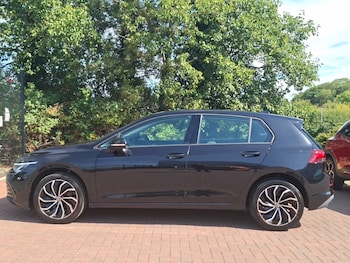 Used Volkswagen Golf 2024 for sale - 79555490: Photo