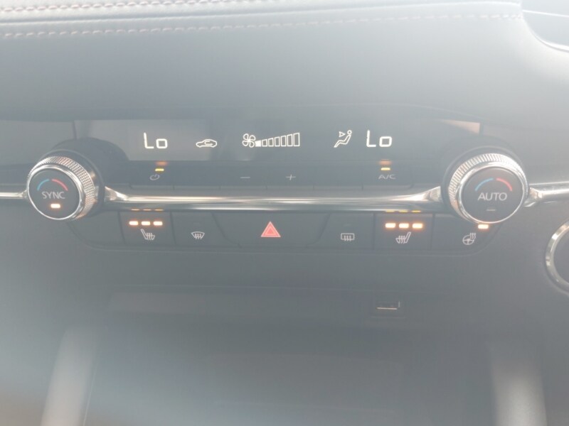 Used Mazda Mazda3 2022 for sale - 77816823: Photo 18