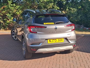 Used Renault Captur 2023 for sale - 79858035: Photo