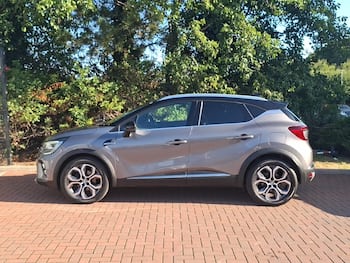 Used Renault Captur 2023 for sale - 79858035: Photo
