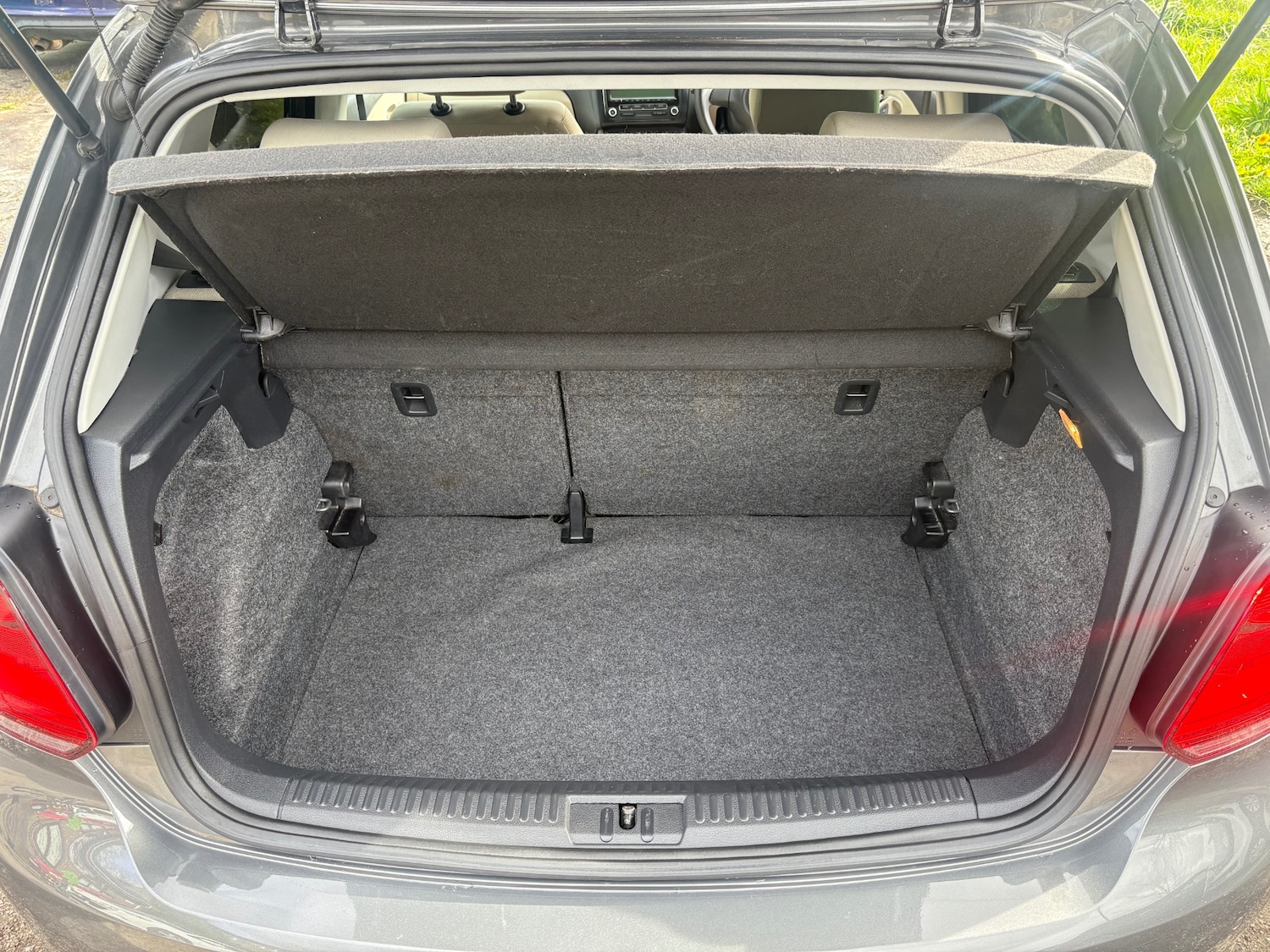 Used Volkswagen Polo 2010 for sale - 78140519: Photo 14