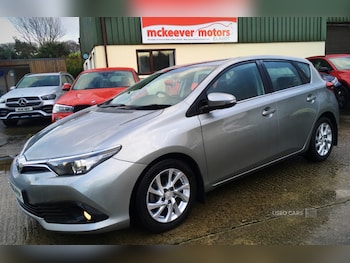 Toyota Auris feature image