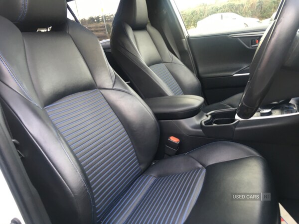 Used Toyota RAV4 2019 for sale - 76500264: Photo 18