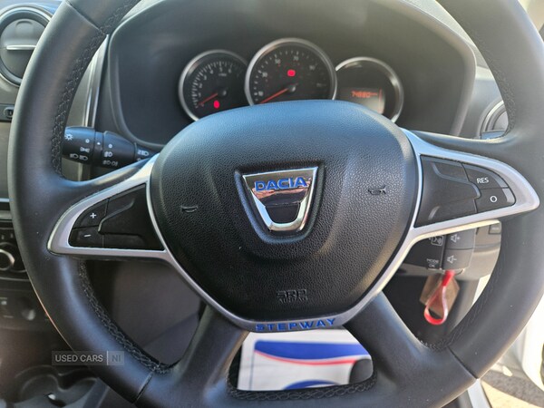 Used Dacia Sandero Stepway 2017 for sale - 76349948: Photo 18
